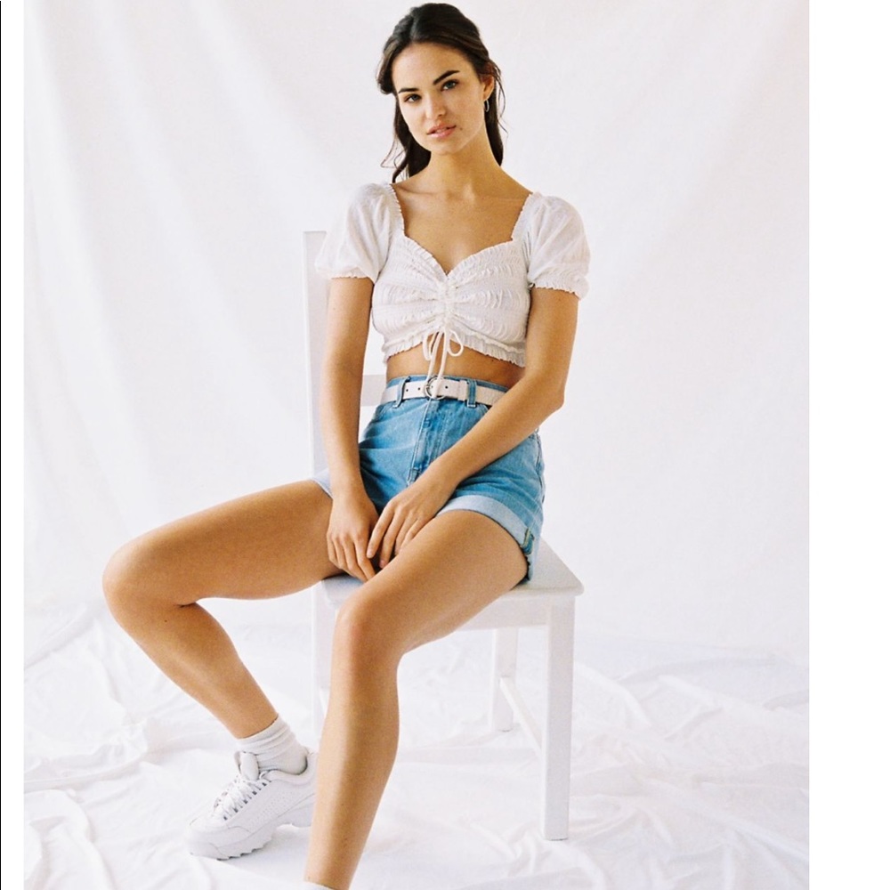 🆕 BDG Denim High-Waisted Mom Shorts - Light Wash